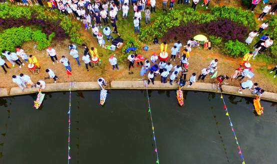 江西新余举办首届全国高校机器人智能龙舟赛