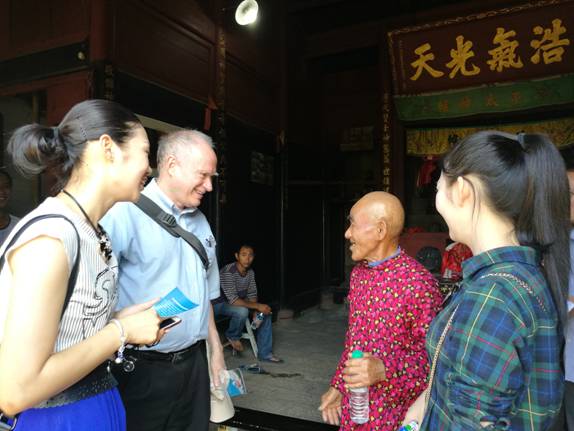 中国日报中外记者探访国家级非物质文化遗产—南丰傩舞