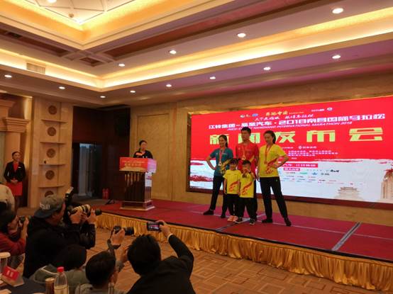 2018南昌国际马拉松将在八一广场鸣枪开跑 服装奖牌引人瞩目
