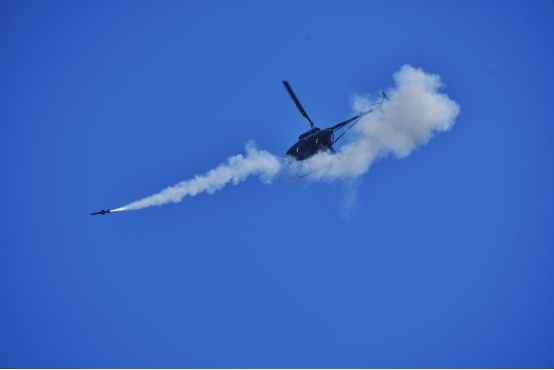 AV500W察打无人直升机空地导弹靶试告捷